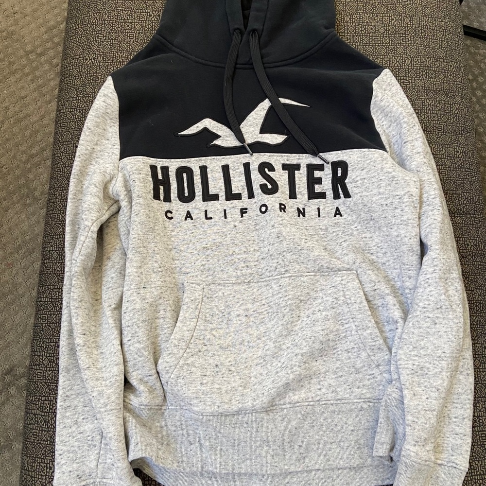 COPY - Hollister sweatshirt, XS